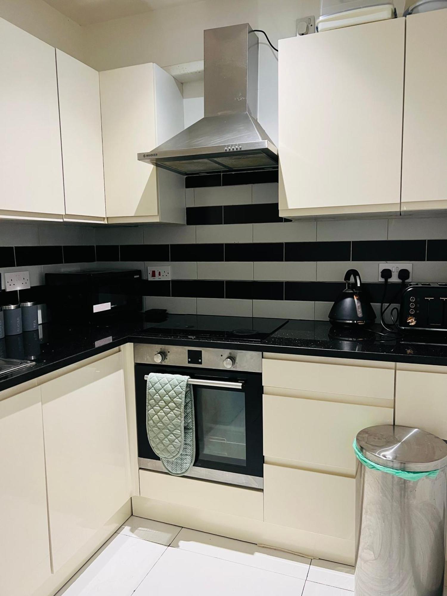 "Spacious Family, Friendly" 1 Bedroom In Kings Cross, St Pancras!!!118A Londýn Exteriér fotografie